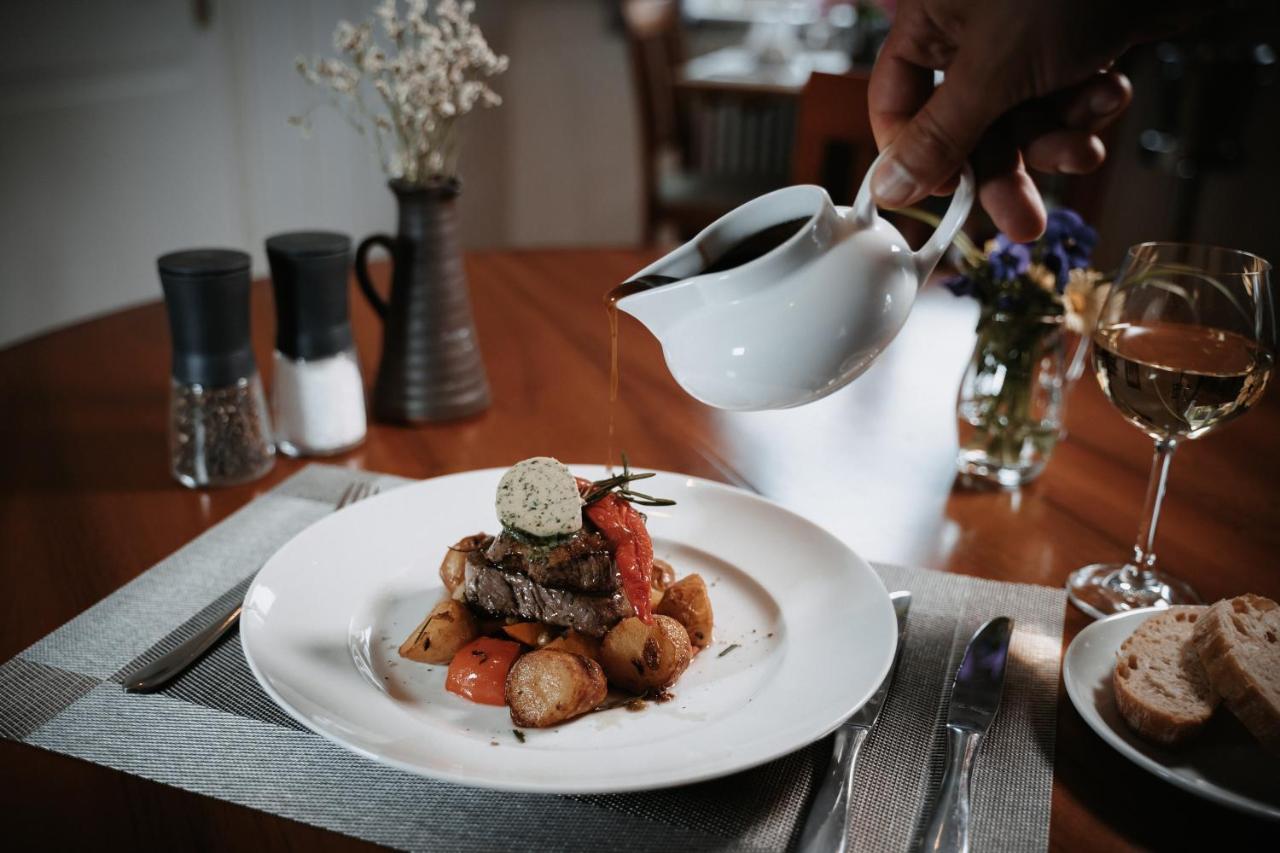 Hotel & Restaurant Tanne Fischingen ภายนอก รูปภาพ